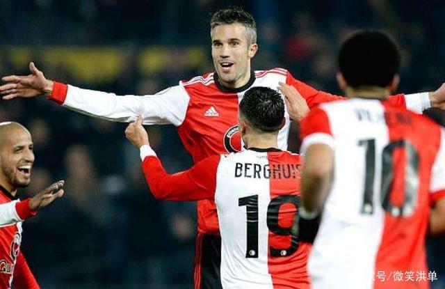 新赛季暂被租借至次级联赛！西乙俱乐部官方宣布余嘉豪加盟球队