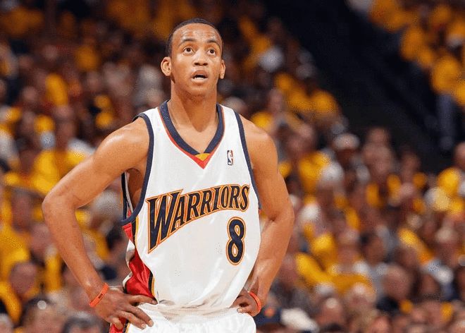 记者：如果皇马晋级国王杯决赛，卢宁仍将出任首发门将