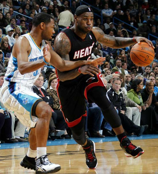 更是对当前 更是对当前